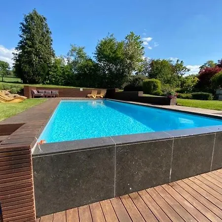 La Milardiere D'hotes 住宿加早餐酒店 特镇